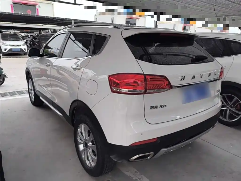 Haval H2s 2017 — фото 5