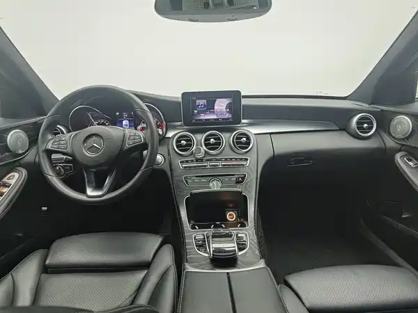 Mercedes-Benz C-Class 2018