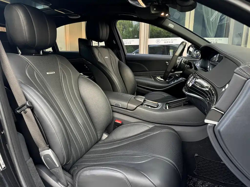 Mercedes-Benz S-Class AMG 2018 — фото 22