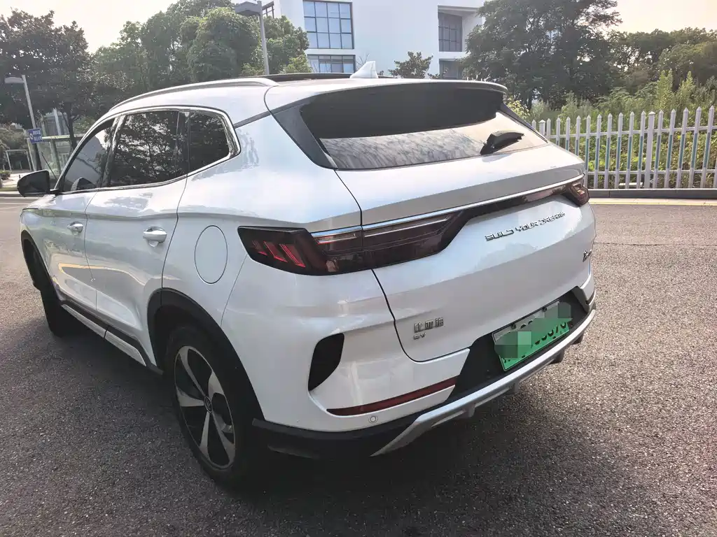 BYD Song PLUS New Energy 2022 — фото 7