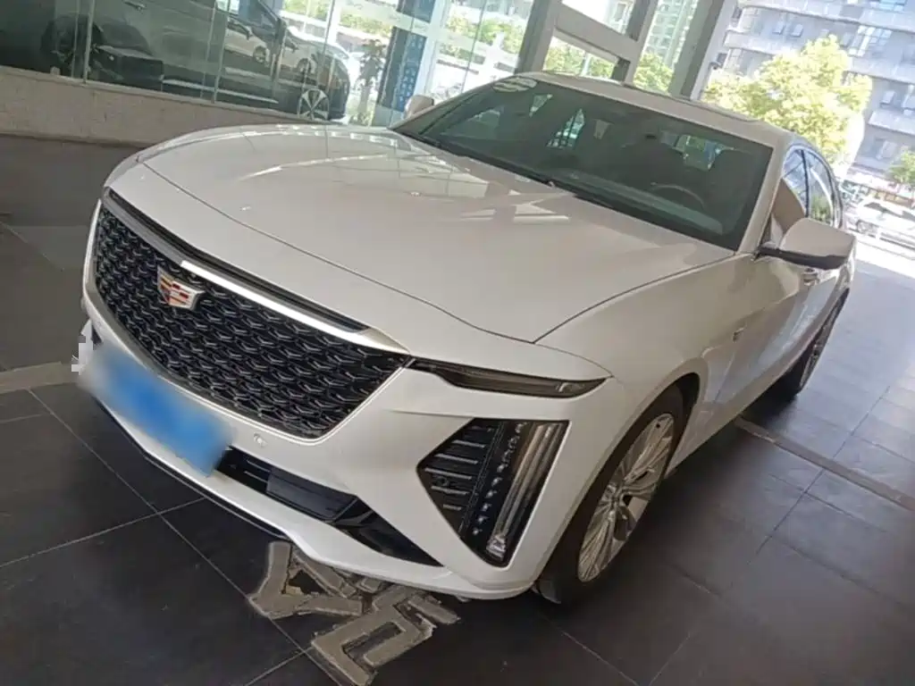 Cadillac CT6 2025