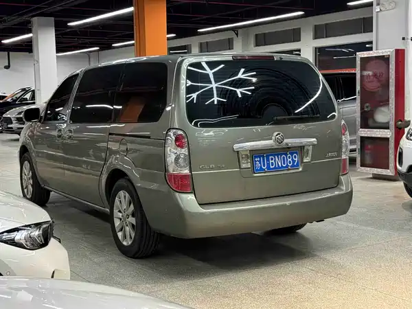 Buick GL8 2015