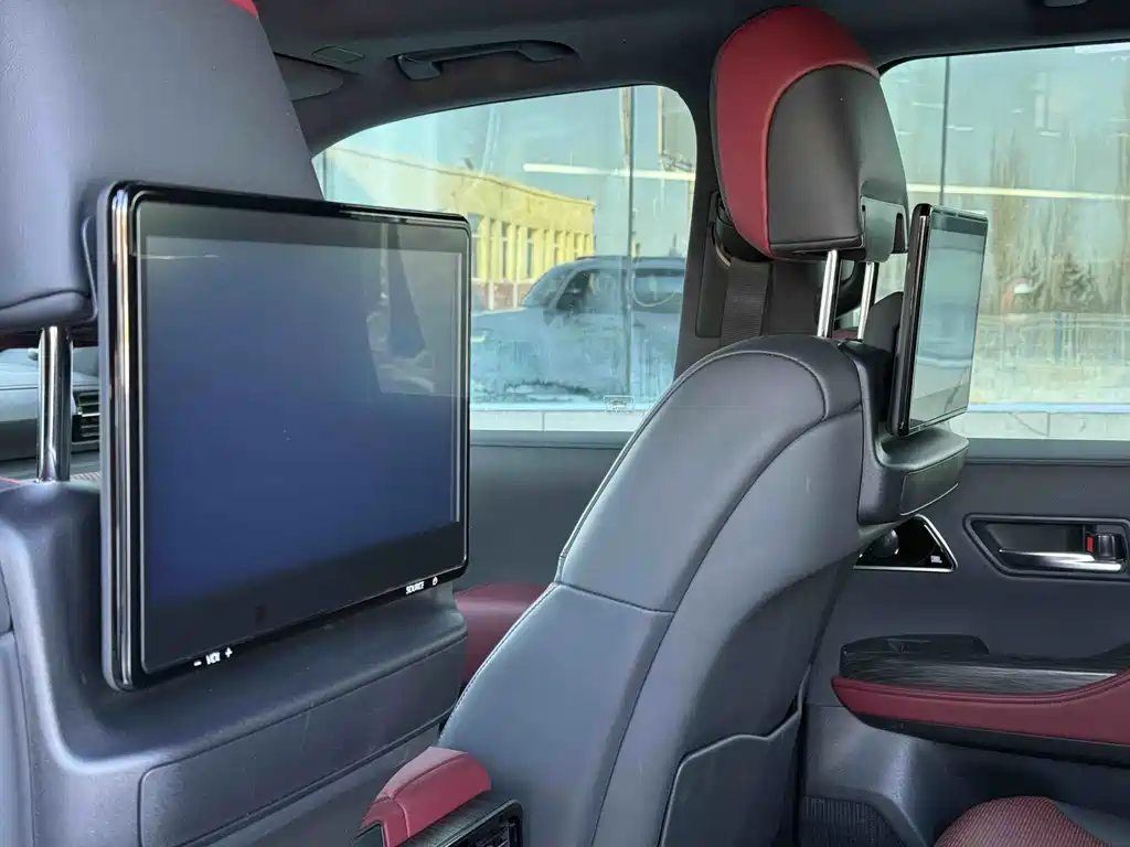 Toyota Land Cruiser 2025 — фото 13