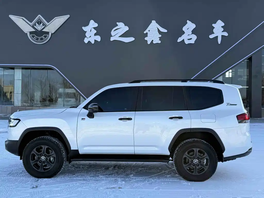 Toyota Land Cruiser 2025 — фото 3