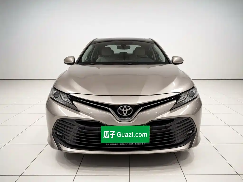 Toyota Camry 2020 — фото 2