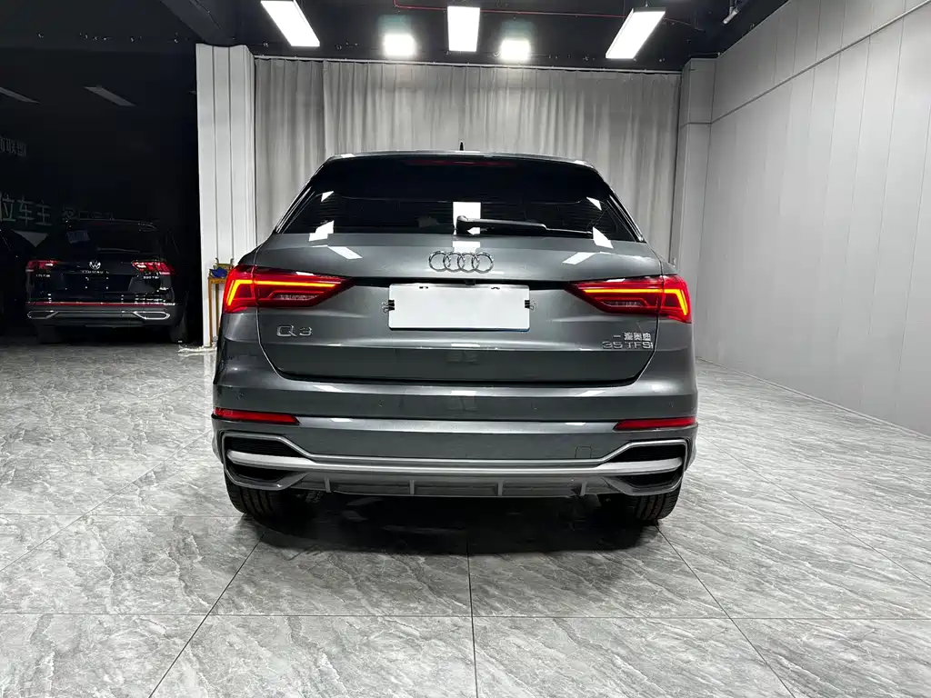 Audi Q3 2022 — фото 8