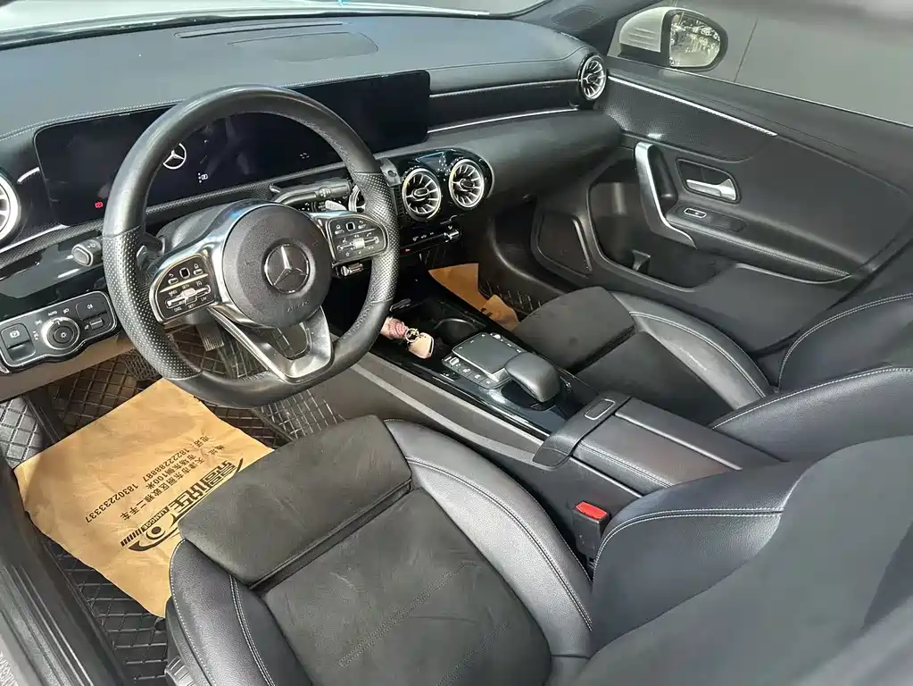 Mercedes-Benz A-Class 2022 — фото 10