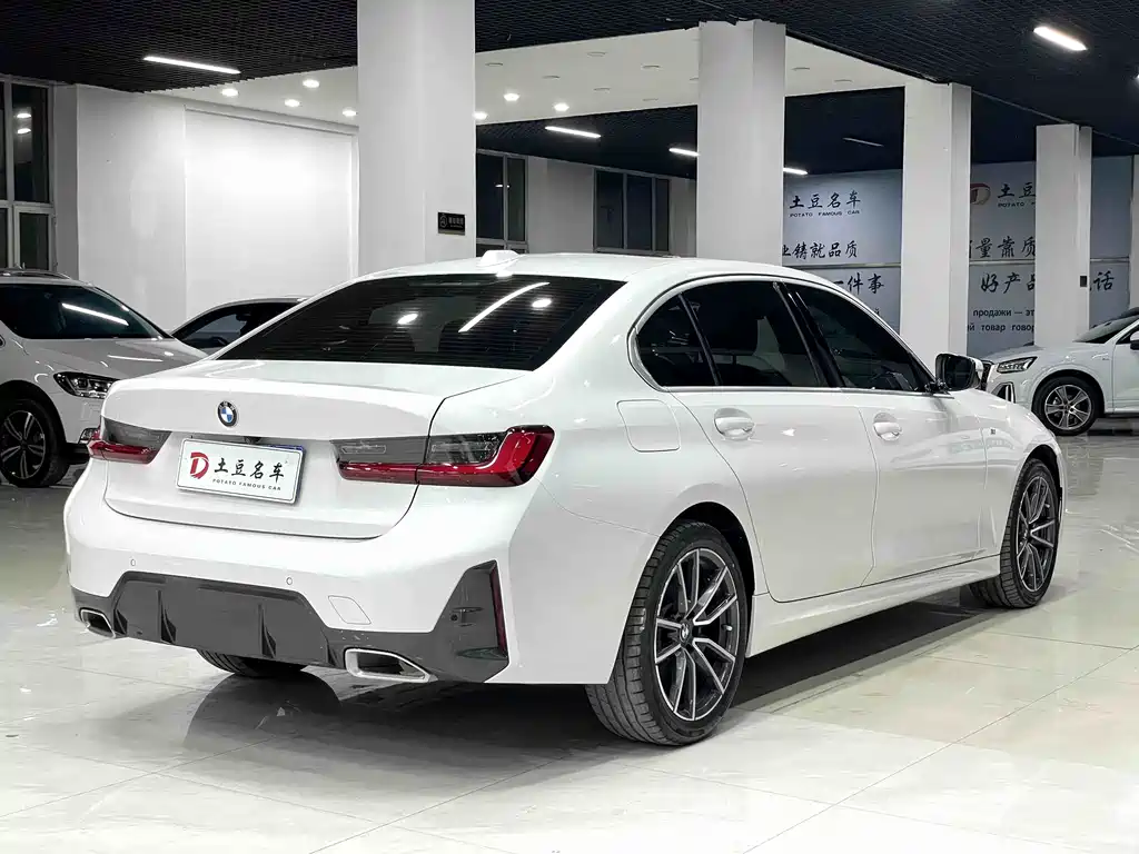 BMW 3 Series 2023
