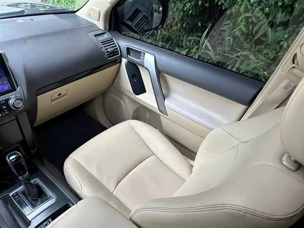 Toyota Prado 2017 — фото 8