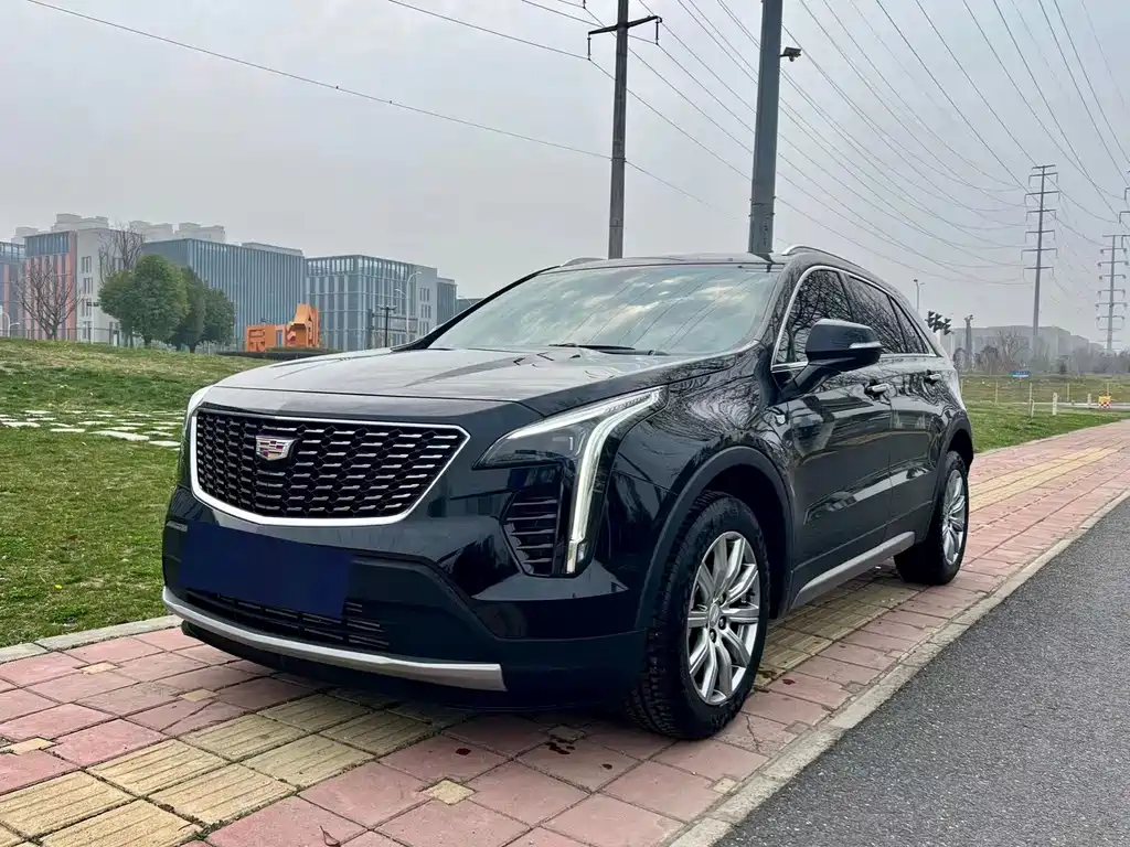 Cadillac XT4 2020 — фото 1