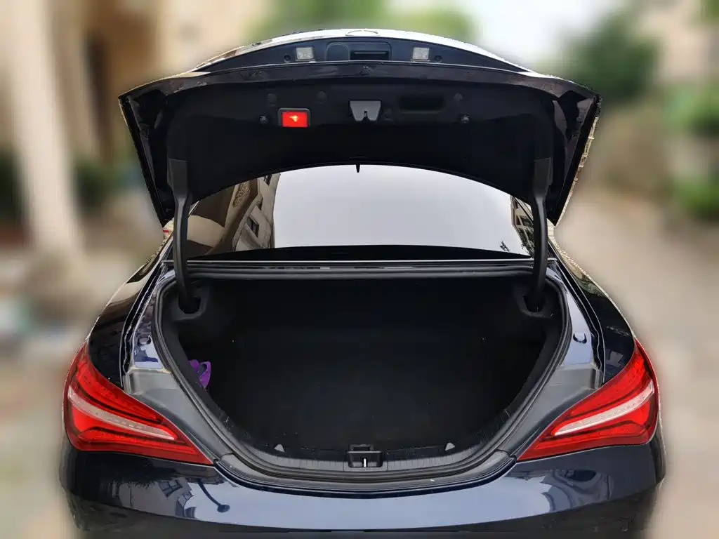 Mercedes-Benz CLA 2018 — фото 16
