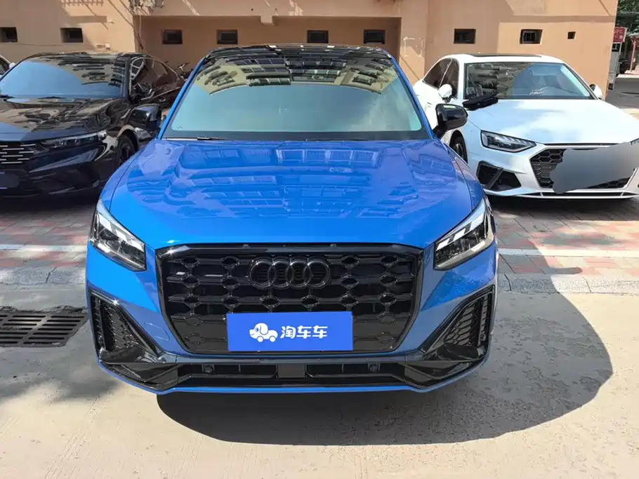 Audi Q2L 2025