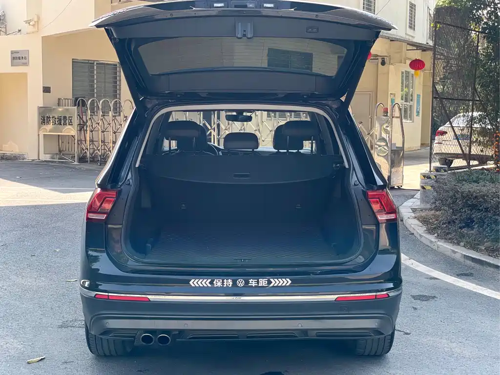 Volkswagen Tiguan L 2020 — фото 26