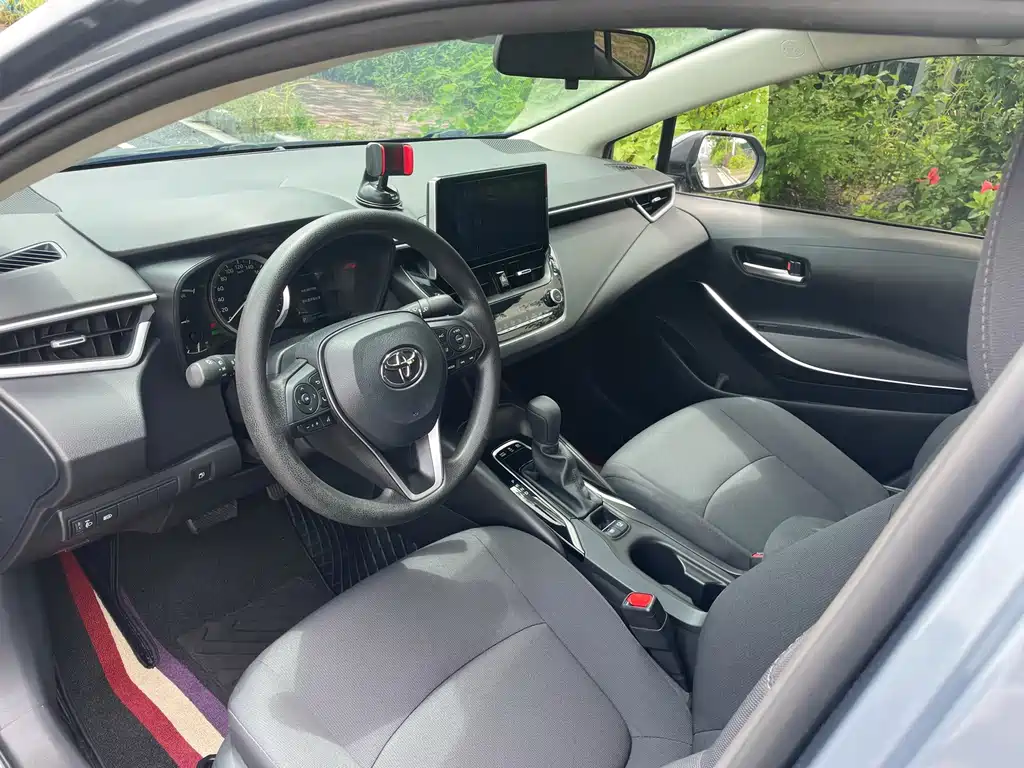 Toyota Corolla 2023 — фото 13