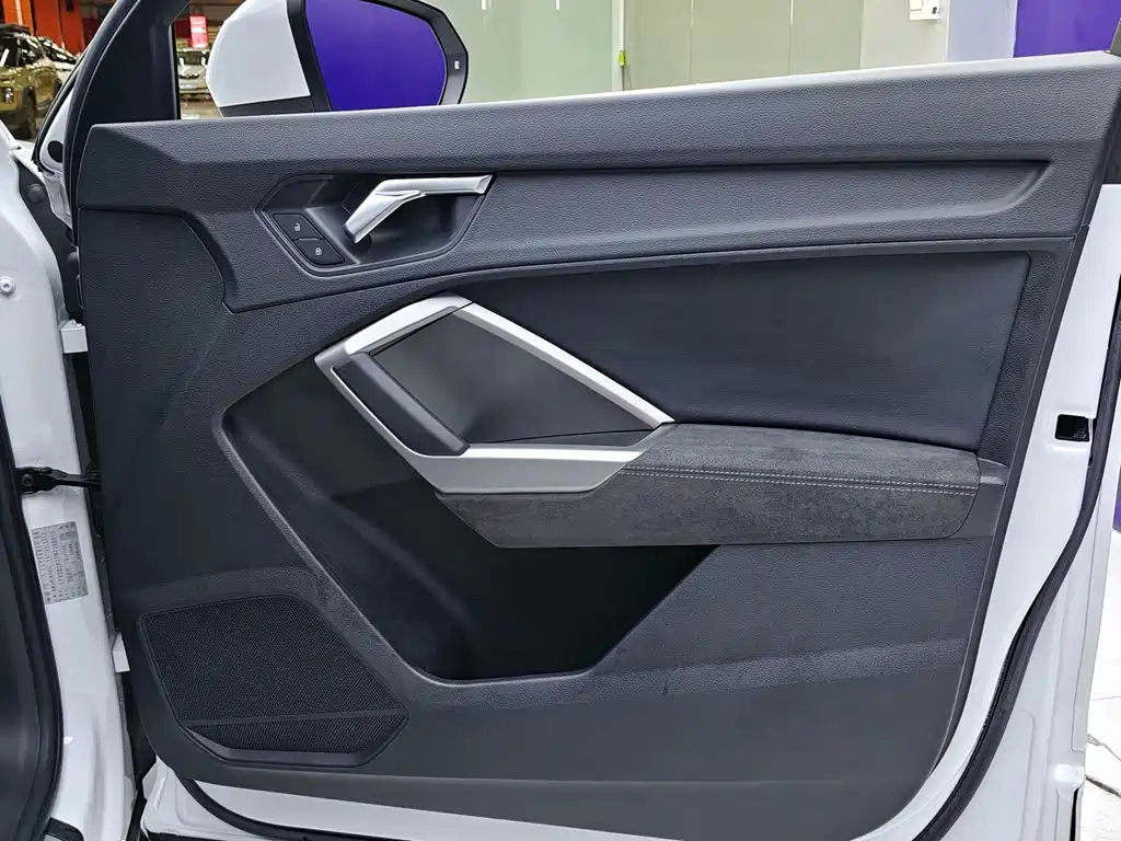 Audi Q3 2022 — фото 11