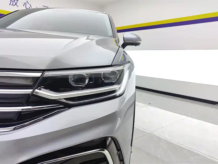 Volkswagen Tiguan L 2022
