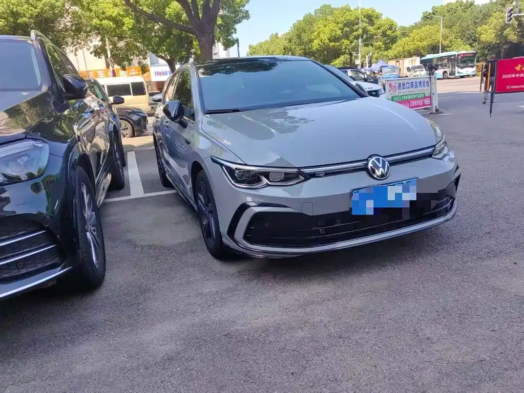 Volkswagen Golf 2023