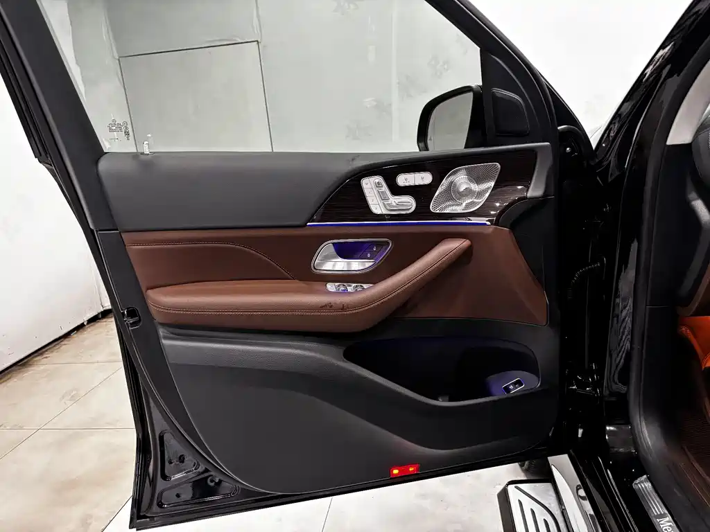 Mercedes-Benz GLE 2025 — фото 10