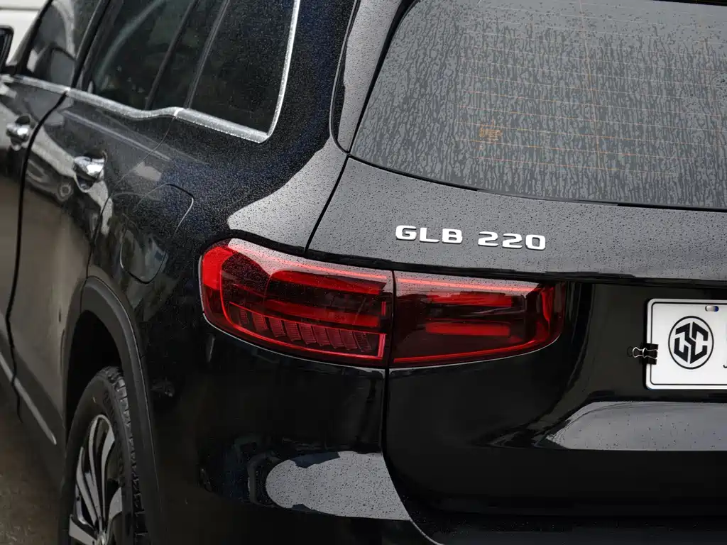 Mercedes-Benz GLB 2024 — фото 16
