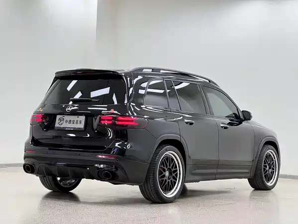 Mercedes-Benz GLB AMG 2024