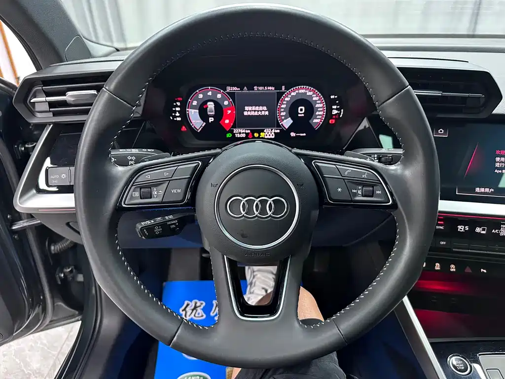 Audi A3 2022 — фото 13