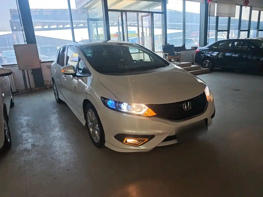 Honda Jade 2016 — фото 22