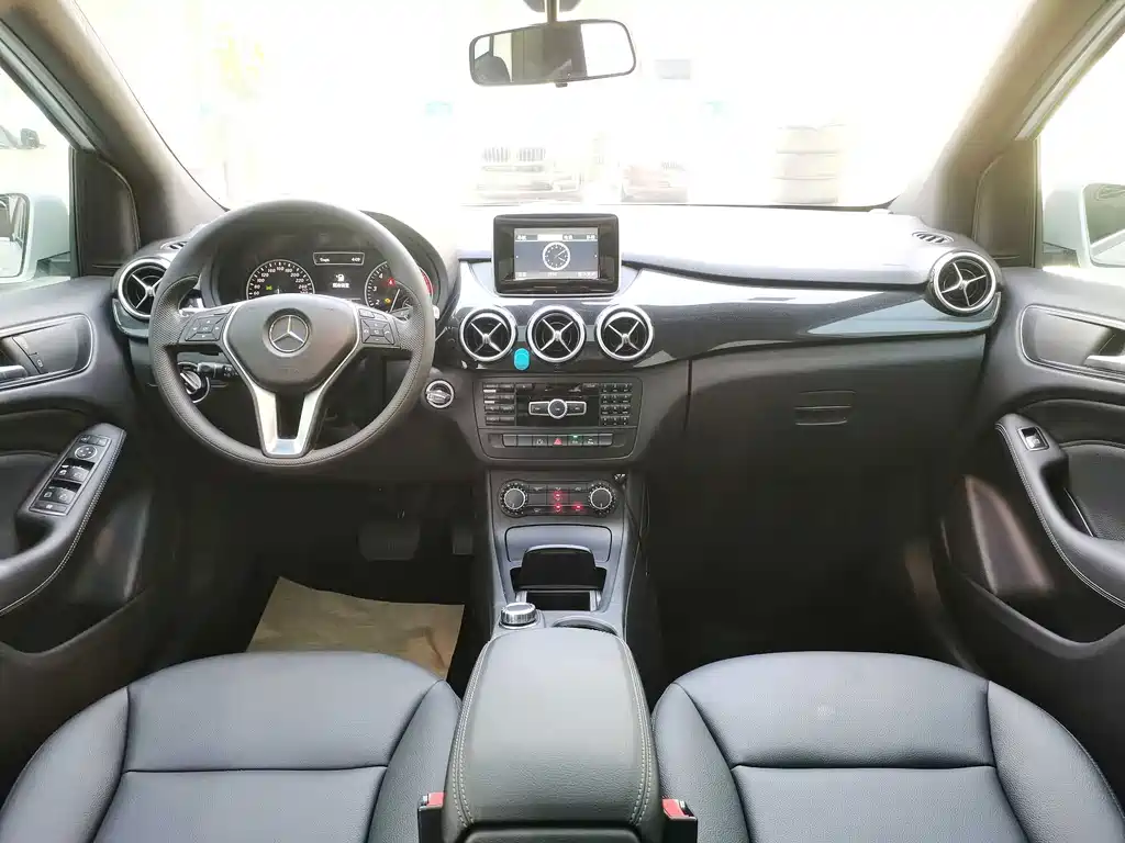 Mercedes-Benz B-Class 2014 — фото 14