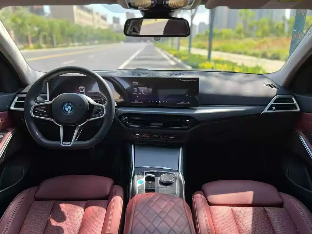 BMW i3 2025 — фото 4