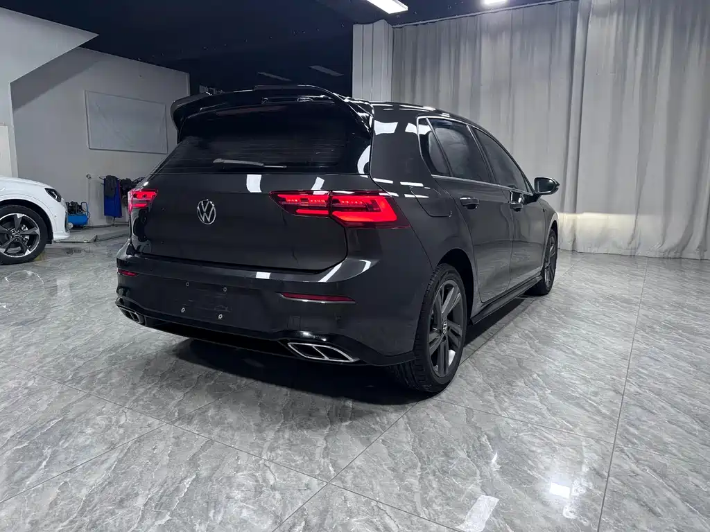 Volkswagen Golf 2022