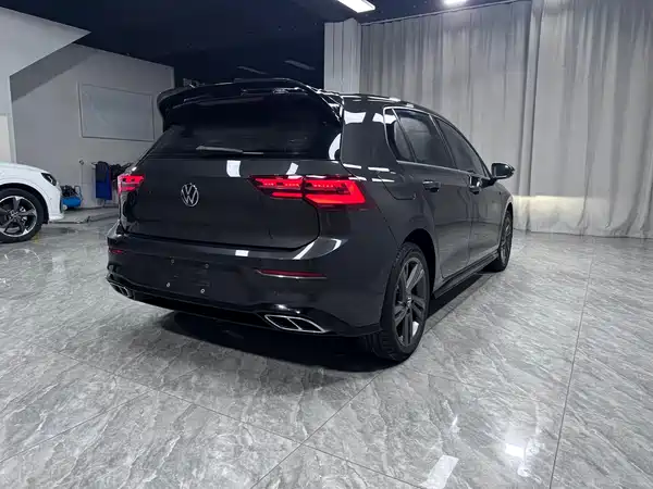 Volkswagen Golf 2022