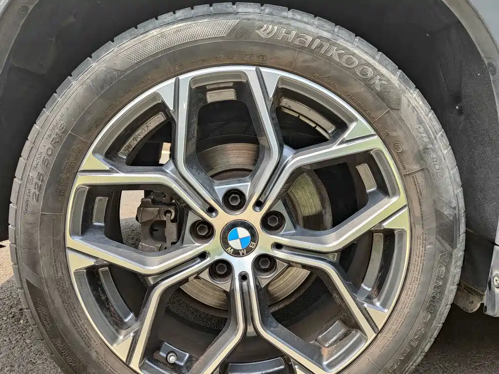 BMW X1 2021 — фото 8