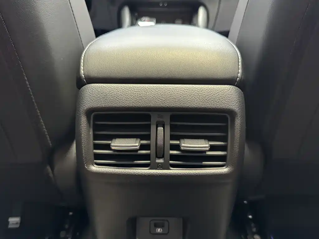 Nissan Sylphy 2022 — фото 16