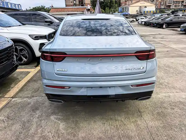 Geely Xingrui 2022