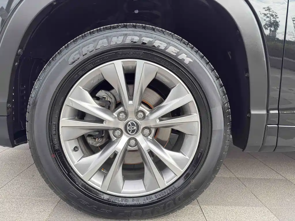 Toyota Highlander 2018 — фото 18