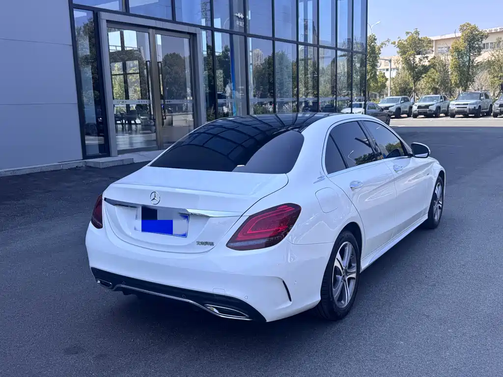 Mercedes-Benz C-Class 2019 — фото 13