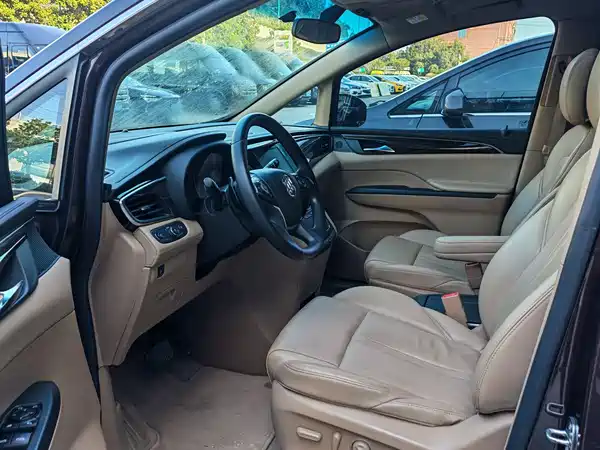 Buick GL8 2018