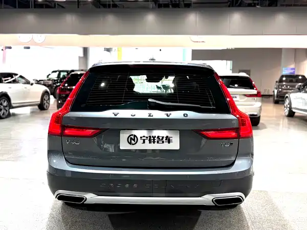 Volvo V90 2017