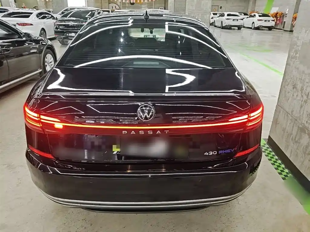 Volkswagen Passat PHEV 2022 — фото 6