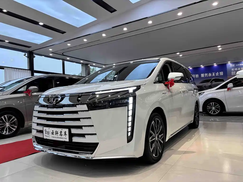 GAC Motor E8 PHEV 2024
