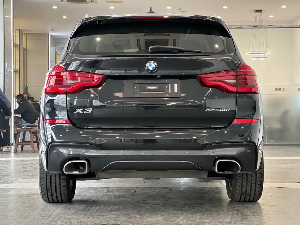 BMW X3 2018 — фото 11