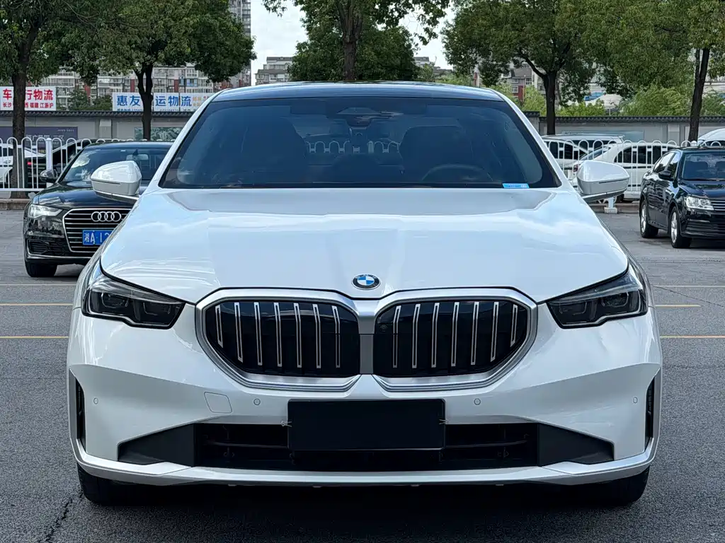 BMW 5 Series 2024