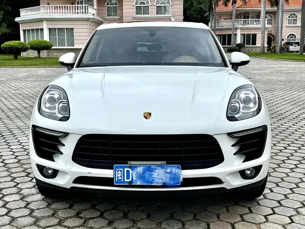 Porsche Macan 2015