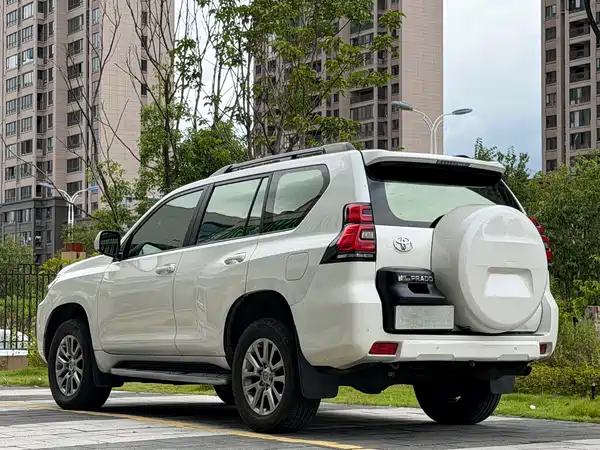 Toyota Prado 2018