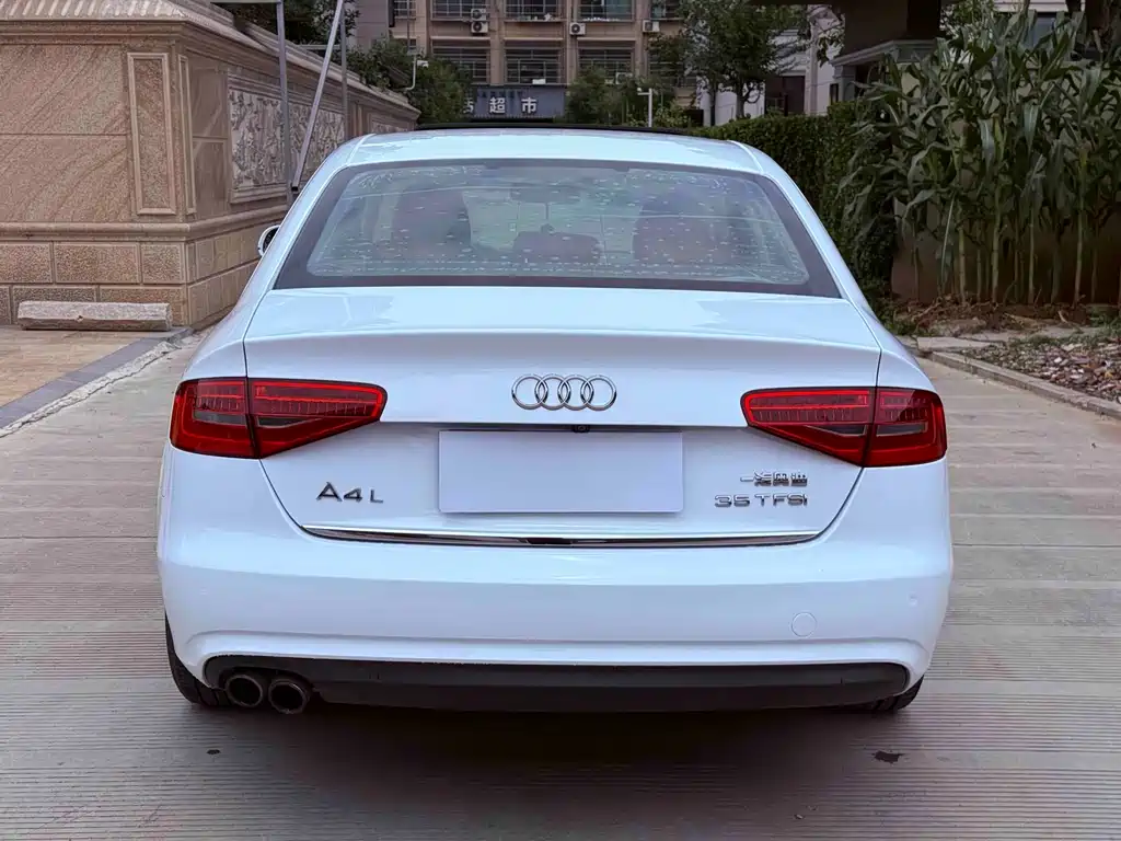 Audi A4L 2013 — фото 10