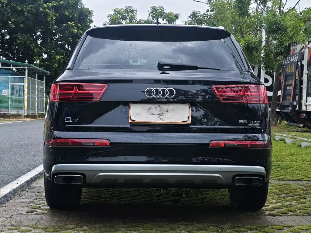 Audi Q7 2019 — фото 8