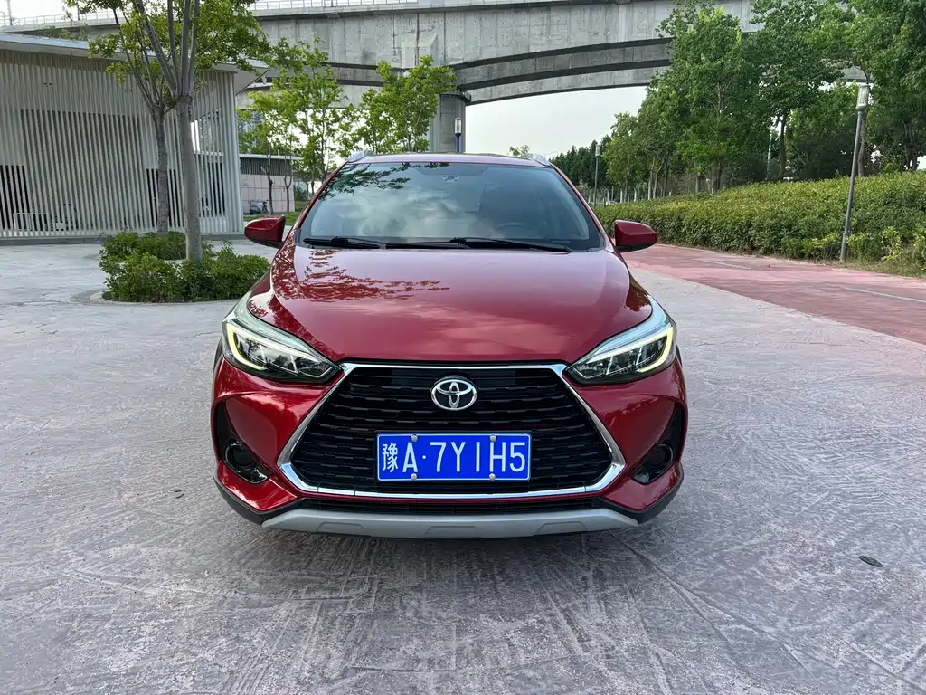 Toyota Yaris L 2019 — фото 9