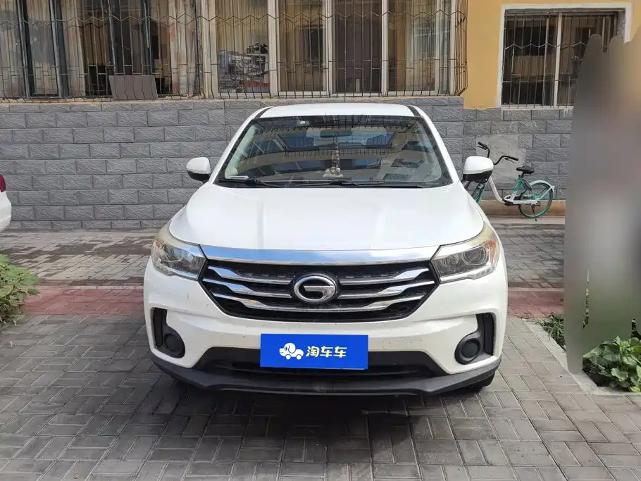 GAC Trumpchi GS4 2016 — фото 2