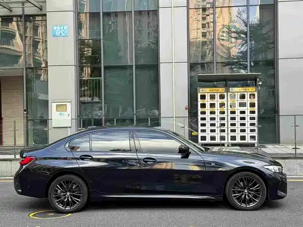BMW 3 Series 2023