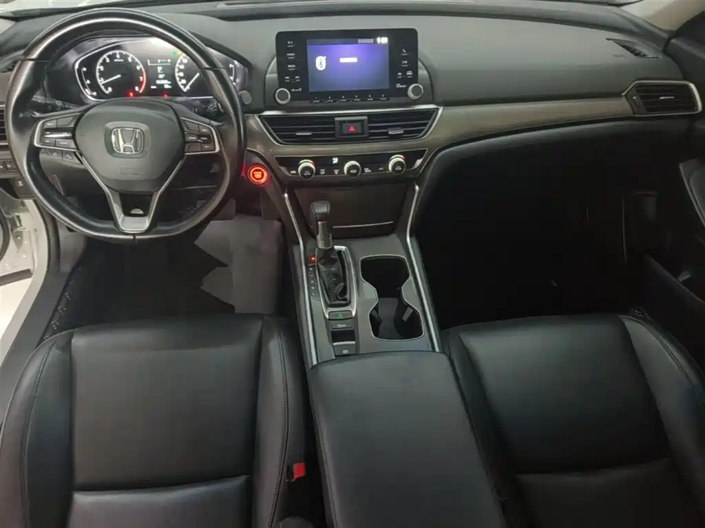 Honda Accord 2021 — фото 10