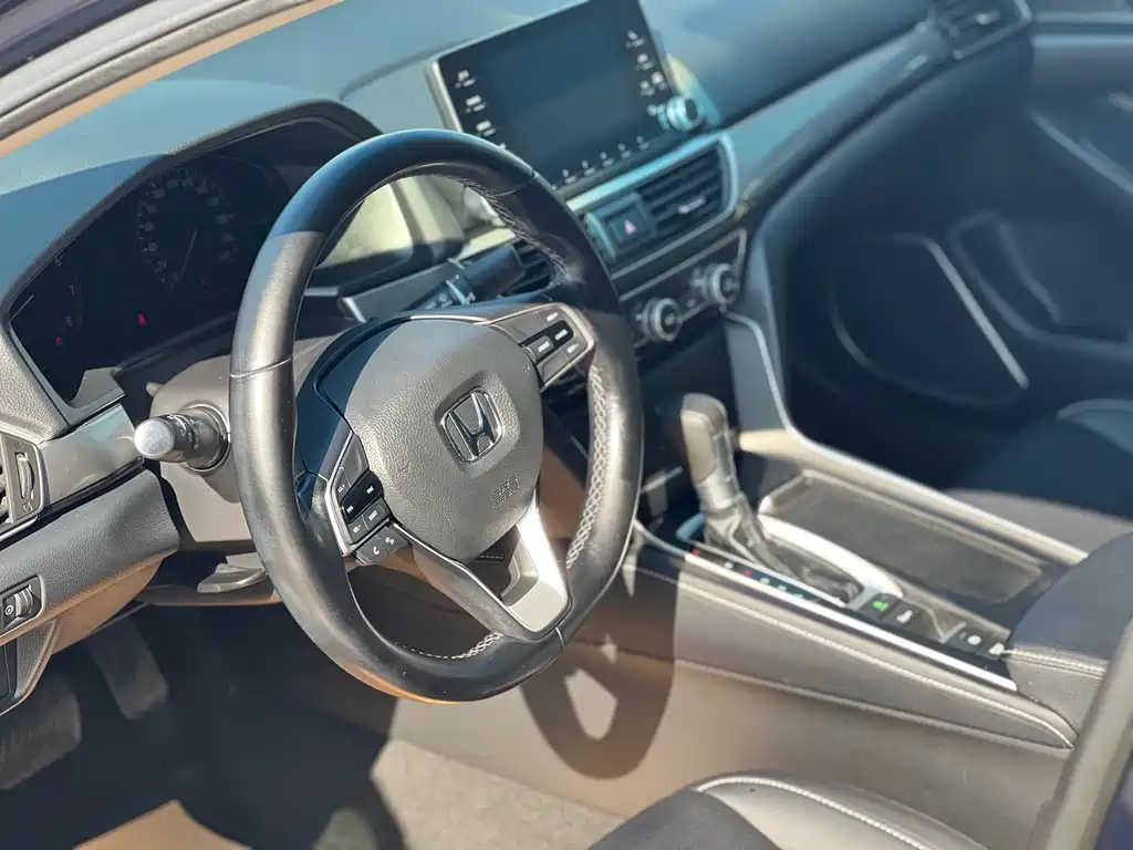 Honda Inspire 2020 — фото 10